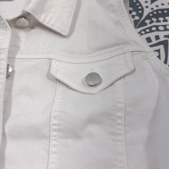 Alia petite white jeans vest - Picture 3 of 9